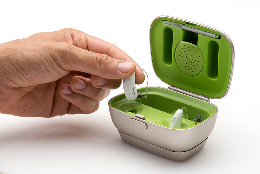 Phonak Belong Audeo B-R and charger case
