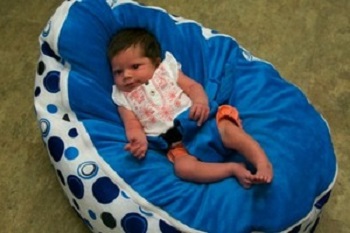 Example of a baby bean bag, optimal for infant ABR testing