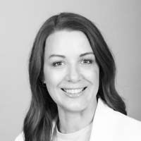 Meredith Holcomb presenter
