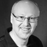 James W Hall III headshot